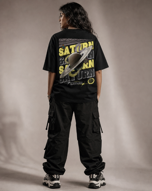 SATURN - Oversized T-Shirt - NEBULA'S COLLECTION